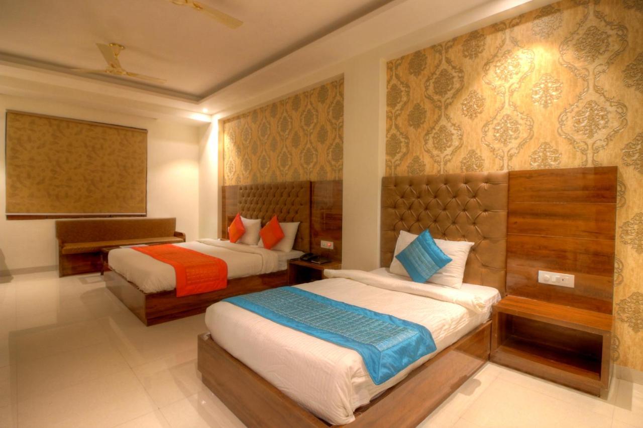 Hotel Classic Paradise New Delhi Ngoại thất bức ảnh